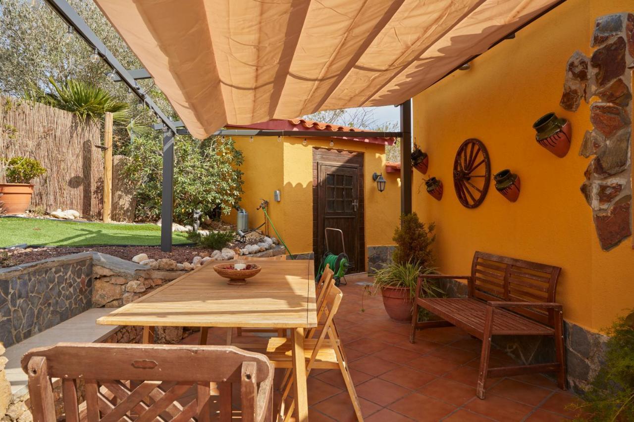 Amazing Vila Close To Sitges, Jacuzzi, Swimming Pool & Exellent Views Olivella Bagian luar foto