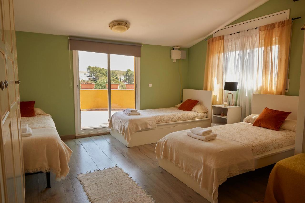 Amazing Vila Close To Sitges, Jacuzzi, Swimming Pool & Exellent Views Olivella Bagian luar foto