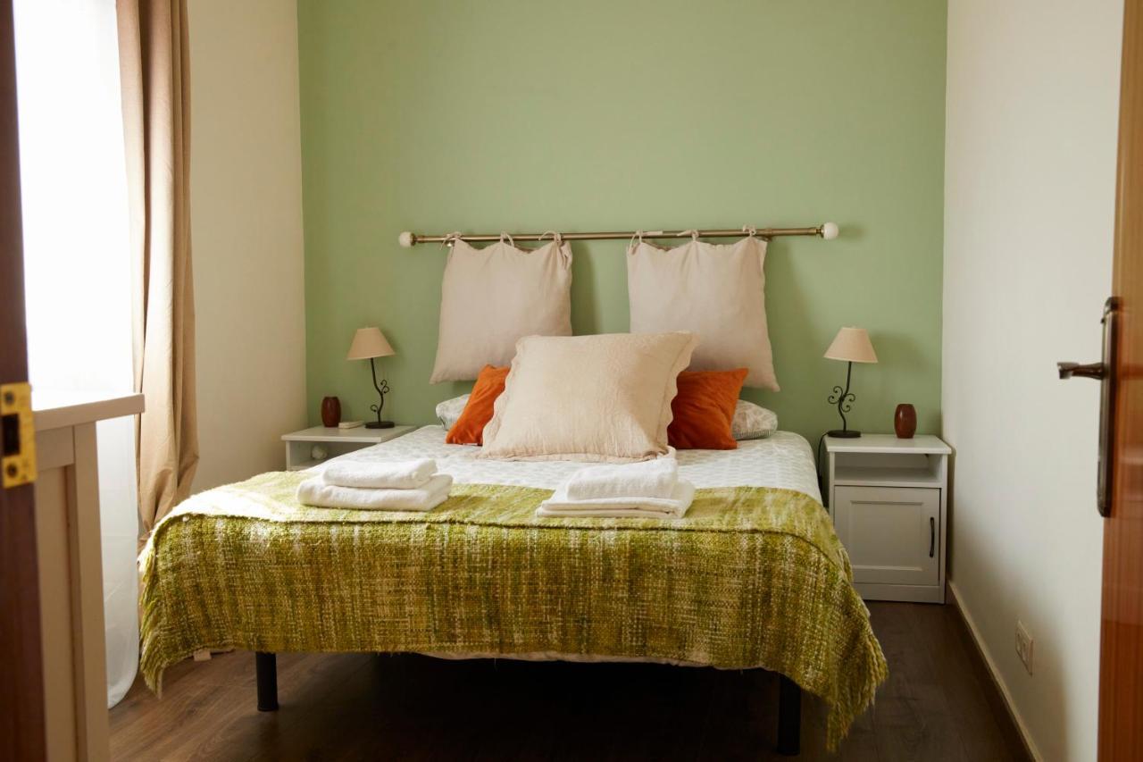 Amazing Vila Close To Sitges, Jacuzzi, Swimming Pool & Exellent Views Olivella Bagian luar foto