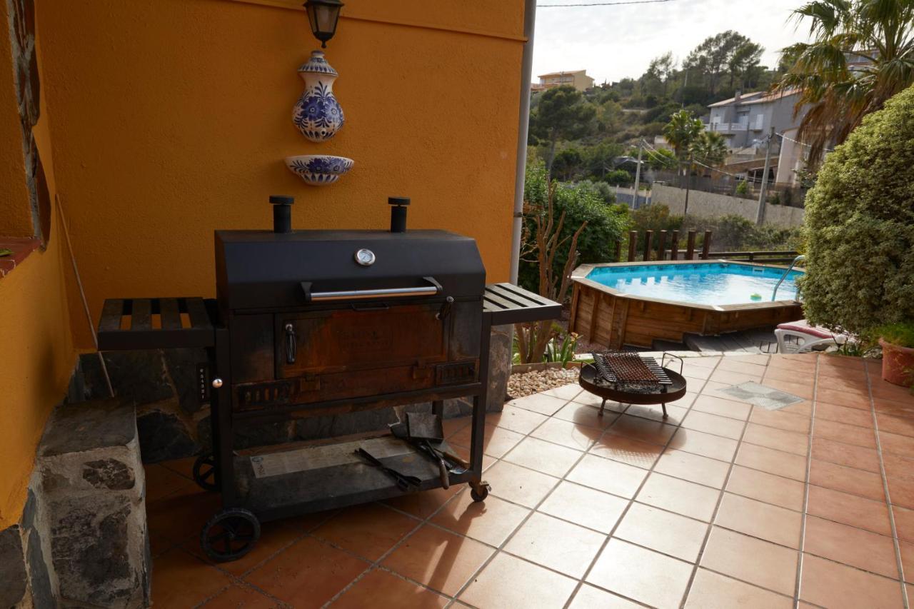 Amazing Vila Close To Sitges, Jacuzzi, Swimming Pool & Exellent Views Olivella Bagian luar foto