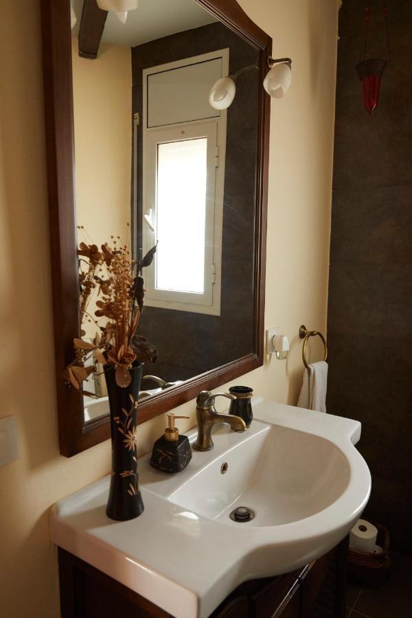 Amazing Vila Close To Sitges, Jacuzzi, Swimming Pool & Exellent Views Olivella Bagian luar foto