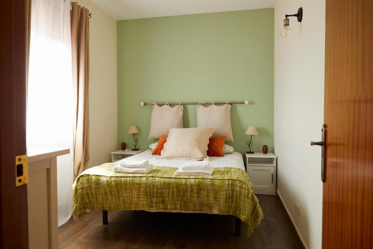 Amazing Vila Close To Sitges, Jacuzzi, Swimming Pool & Exellent Views Olivella Bagian luar foto